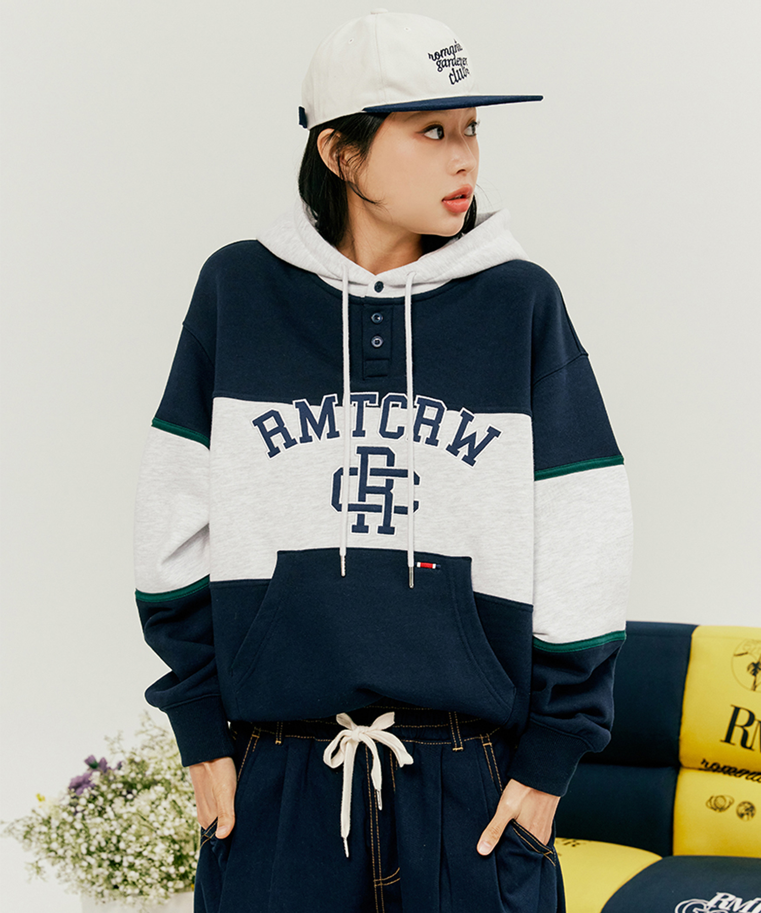 ＲＭＴＣＲＷ　ＣＬＵＢ　ＢＵＴＴＯＮ　ＨＯＯＤＩＥ