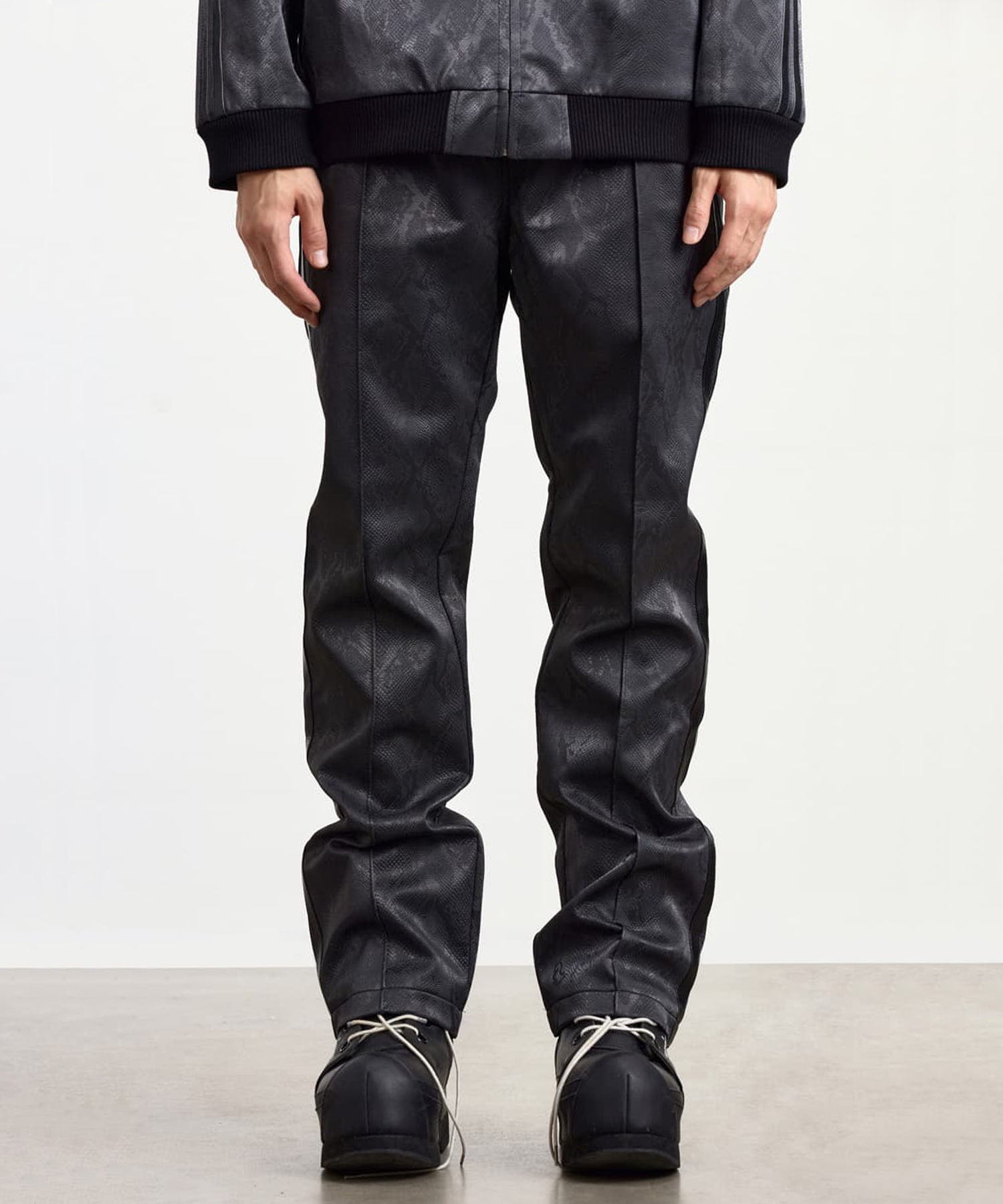 ＰＹＴＨＯＮ　ＬＥＡＴＨＥＲ　ＴＲＡＣＫ　ＰＡＮＴＳ